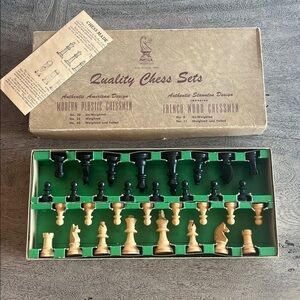 Vintage Drueke Carved Wood Chessmen Staunton Set w/ Box – Grand Rapids MI